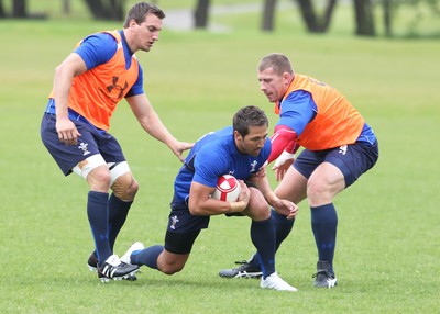 30.05.11 Wales rugby training, Cardiff... GAVIN HENSON trains with the Wales rugby team in preparation for the game against the Barbarians. 