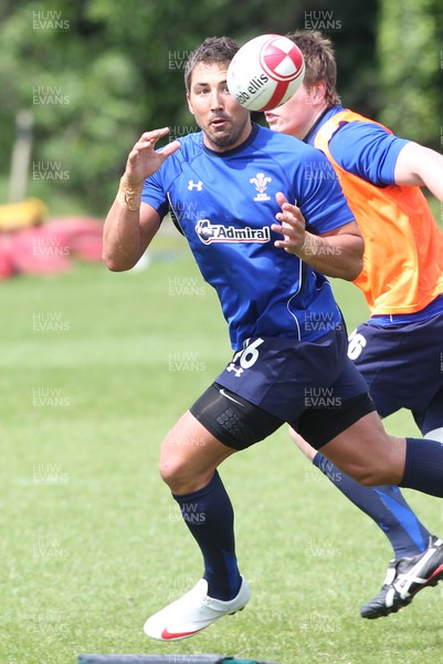 30.05.11 Wales rugby training, Cardiff... GAVIN HENSON trains with the Wales rugby team in preparation for the game against the Barbarians. 