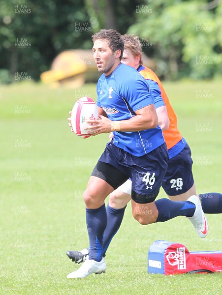 30.05.11 Wales rugby training, Cardiff... GAVIN HENSON trains with the Wales rugby team in preparation for the game against the Barbarians. 