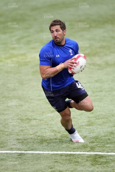 30.05.11 Wales Rugby Training... GAVIN HENSON training with the Welsh Rugby Team for the game against the Barbarians.  