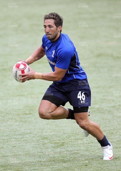 30.05.11 Wales Rugby Training... GAVIN HENSON training with the Welsh Rugby Team for the game against the Barbarians.  