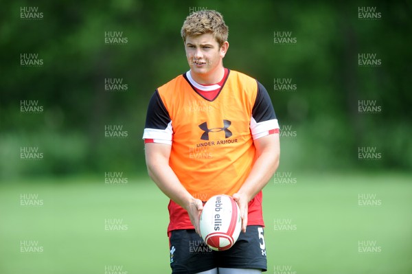 300512 - Wales Rugby Training -Rhodri Jones during training