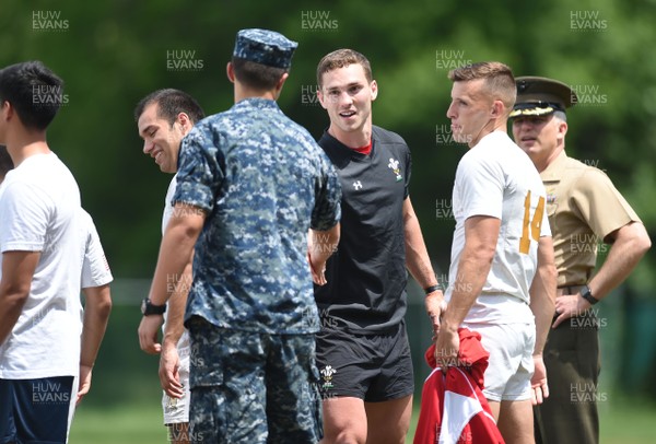 300518 - Wales Rugby Training - George North meets members of the United States Naval Academy rugby team