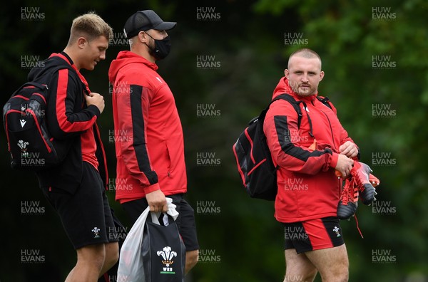 280621 - Wales Rugby Training - Ben Carter, Josh Turnbull and Dillon Lewis during training