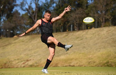 300622 - Wales Rugby Training - Gareth Anscombe during training 