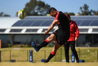 300622 - Wales Rugby Training - Dan Biggar during training 