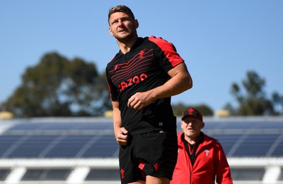 300622 - Wales Rugby Training - Dan Biggar during training 