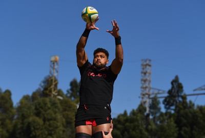 300622 - Wales Rugby Training - Taulupe Faletau during training 