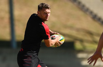 300622 - Wales Rugby Training - Dan Biggar during training 