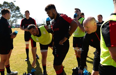 300622 - Wales Rugby Training - Taulupe Faletau during training 