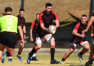 300622 - Wales Rugby Training - Adam Beard during training 