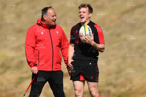 300622 - Wales Rugby Training - Gareth Williams and Nick Tompkins during training 
