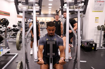 300625 - Wales Rugby Gym Session in Kitakyushu in the week leading up to their first test against Japan - Ben Thomas during training