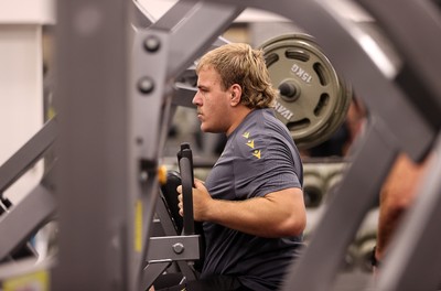300625 - Wales Rugby Gym Session in Kitakyushu in the week leading up to their first test against Japan - Archie Griffin during training
