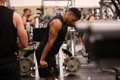 300625 - Wales Rugby Gym Session in Kitakyushu in the week leading up to their first test against Japan - Keelan Giles during training