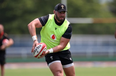 300625 - Wales Rugby Training in Kitakyushu in the week leading up to their first test against Japan - Gareth Thomas during training