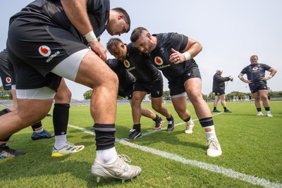 300625 - Wales Rugby Training in Kitakyushu in the week leading up to their first test against Japan - Gareth Thomas during training
