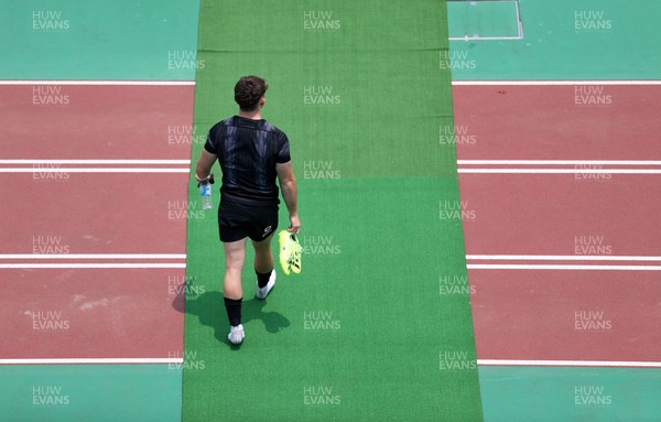300625 - Wales Rugby Training in Kitakyushu in the week leading up to their first test against Japan - Dan Edwards during training