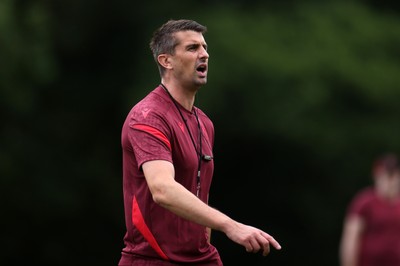 300626 - Wales Rugby Training ahead of the first Nations Championship game against Fiji - Peter Murchie, Defence Coach during training