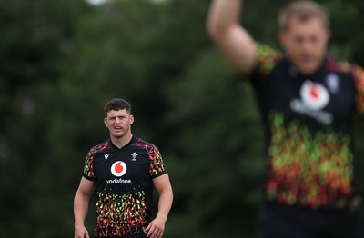 300626 - Wales Rugby Training ahead of the first Nations Championship game against Fiji - James Botham during training