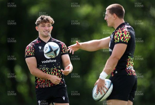 300626 - Wales Rugby Training ahead of the first Nations Championship game against Fiji - Dan Edwards and Joe Hawkins during training