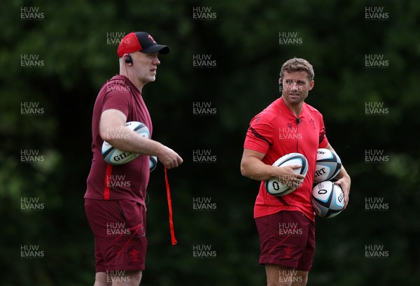300626 - Wales Rugby Training ahead of the first Nations Championship game against Fiji - Steve Tandy, Head Coach and Leigh Halfpenny, Kicking Coach during training