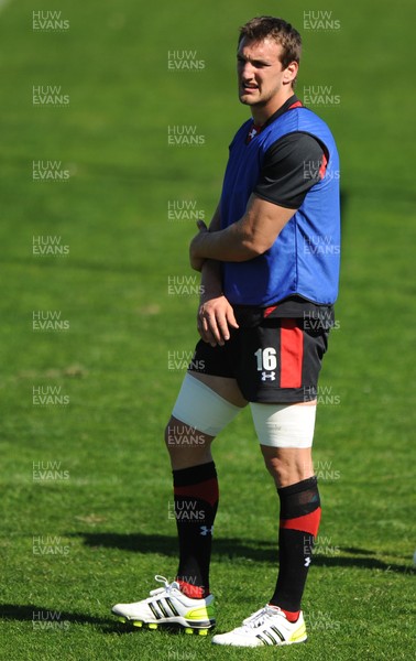 30.09.11 - Wales Rugby Training - Sam Warburton during training. 