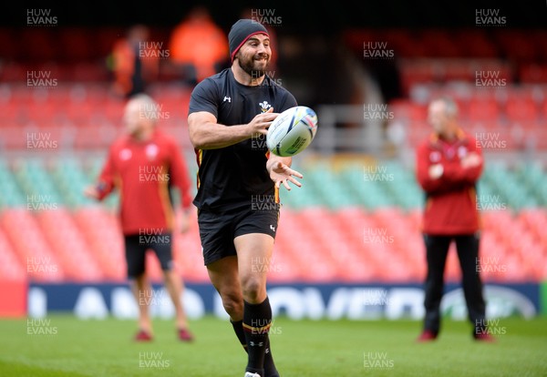 300915 - Wales Rugby Training -Scott Baldwin during training