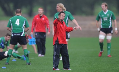 30.10.09 - Wales Rugby Training - Wales fitness coach Craig White during training. 
