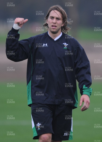 30.10.09 - Wales Rugby Training - Ryan Jones during training. 