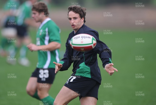 30.10.09 - Wales Rugby Training - Martin Roberts during training. 