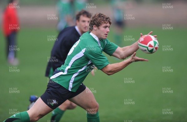 30.10.09 - Wales Rugby Training - Leigh Halfpenny during training. 