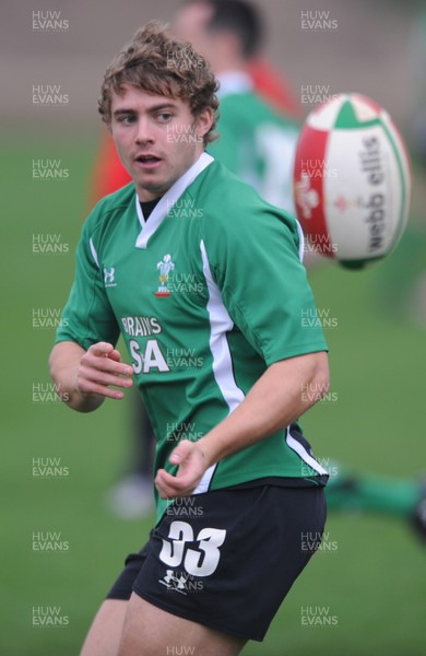30.10.09 - Wales Rugby Training - Leigh Halfpenny during training. 