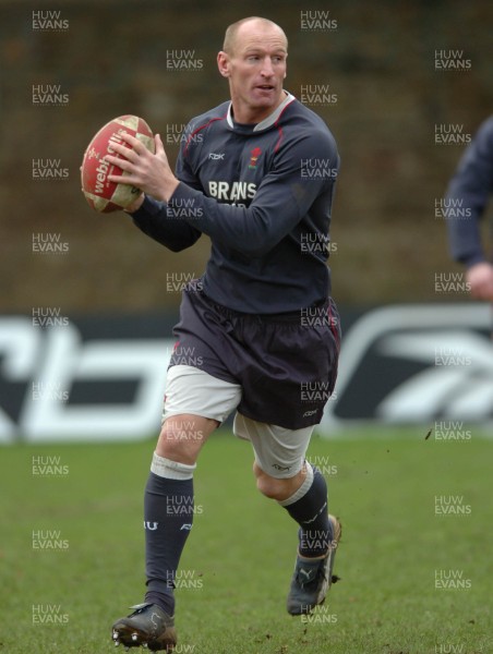 310107 - Wales Rugby Training - Gareth Thomas passes during training 