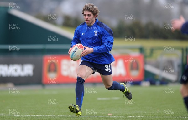 31.01.11 - Wales Rugby Training - Leigh Halfpenny in action during training. 
