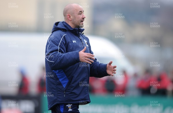 31.01.11 - Wales Rugby Training - Wales under 20 assistant coach Rob Appleyard during training. 
