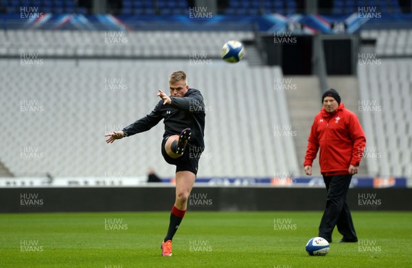 310119 - Wales Rugby Training - Gareth Anscombe during training