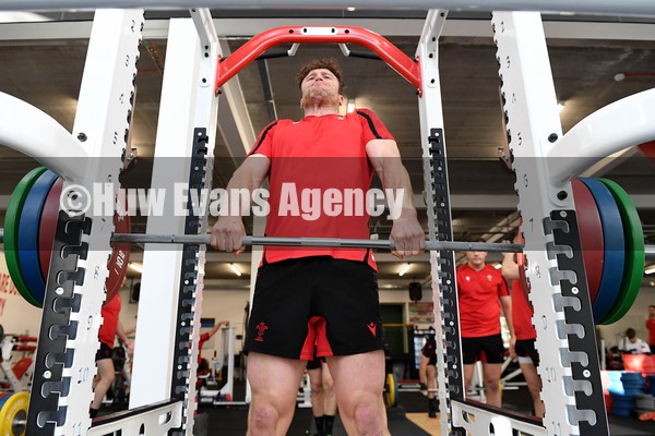 310122 - Wales Rugby Training - Will Rowlands during a gym session