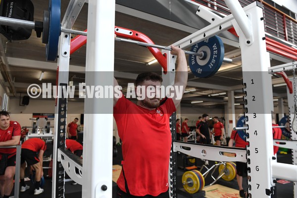310122 - Wales Rugby Training - James Ratti during a gym session