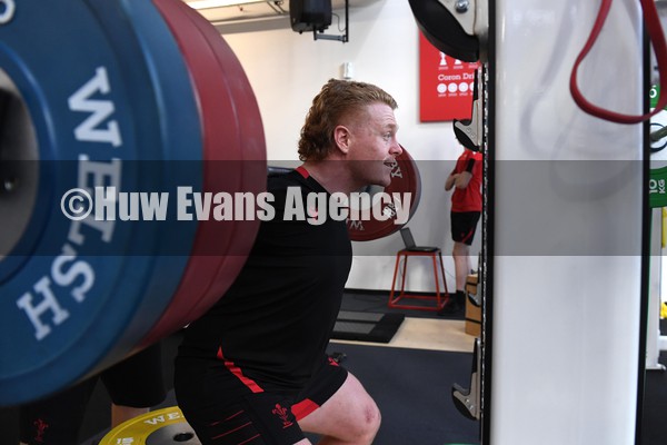 310122 - Wales Rugby Training - Bradley Roberts during a gym session