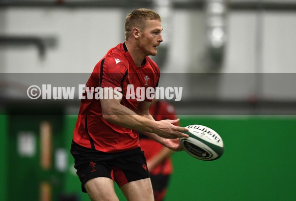 310122 - Wales Rugby Training - Johnny McNicholl during training