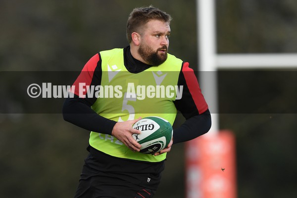 310122 - Wales Rugby Training - Tomas Francis during training