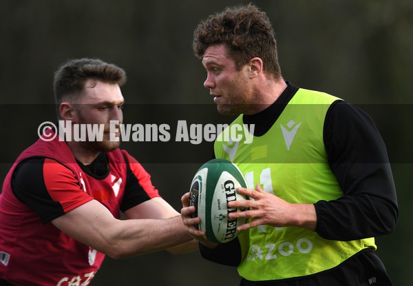 310122 - Wales Rugby Training - Will Rowlands during training