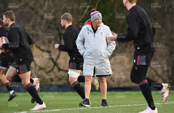 310123 - Wales Rugby Training - Warren Gatland during training