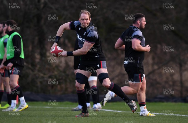 310123 - Wales Rugby Training - Alun Wyn Jones during training