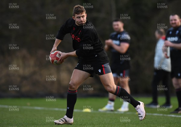 310123 - Wales Rugby Training - Leigh Halfpenny during training