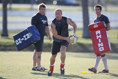 31.05.07  Wales rugby tour to Australia Gareth Thomas in training in Brisbane 