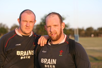 31.05.07  Wales rugby tour to Australia Former Pontypool players..Ceri Jones,  and Iestyn Thomas in training in Brisbane 