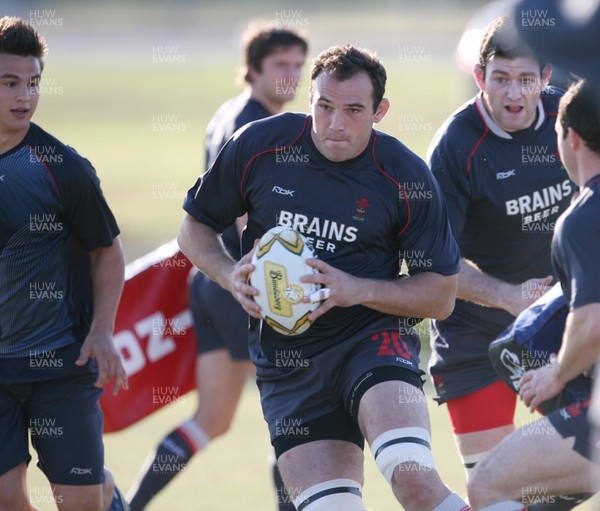 31.05.07  Wales rugby tour to Australia Robert Sidoli in training in Brisbane 