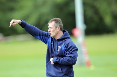 31.05.11 Wales rugby Training... Rob Howley.... 